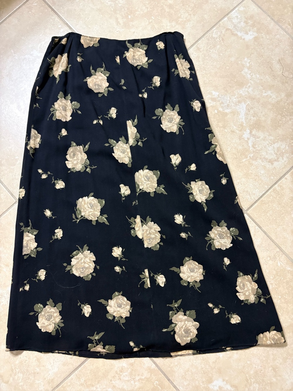 VTG MARIELLA BURANI Notizie black floral maxi skirt -VTG 14 or 10-12 32” waist
